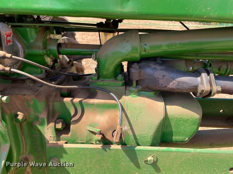 image for item DN5096 John Deere B  tractor