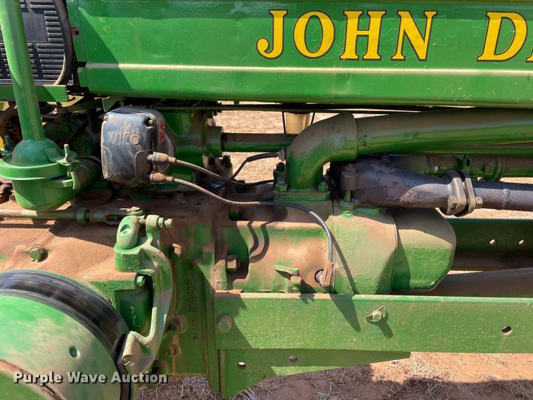 image for item DN5096 John Deere B  tractor