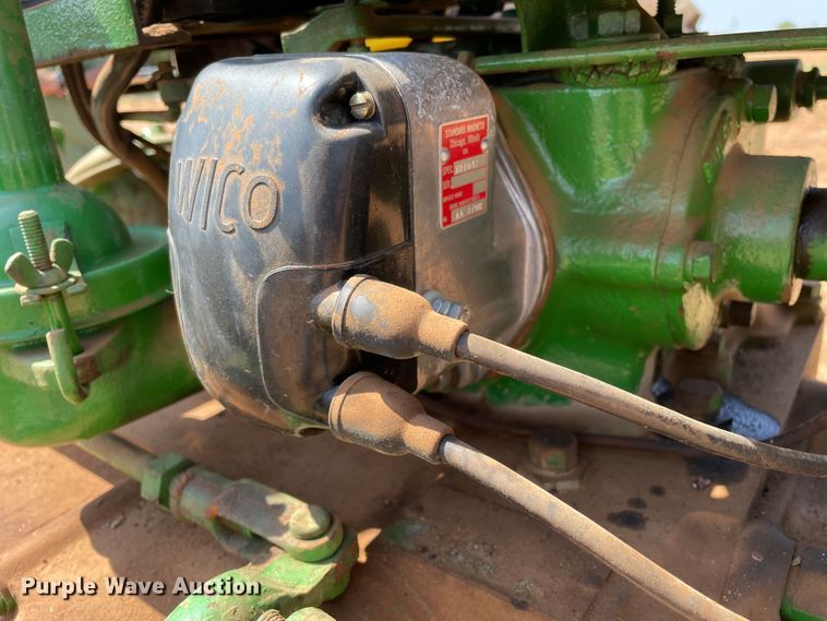 image for item DN5096 John Deere B  tractor