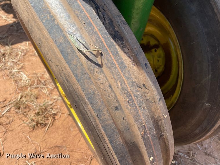 image for item DN5096 John Deere B  tractor