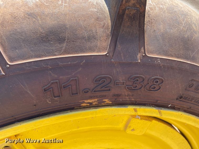 image for item DN5096 John Deere B  tractor