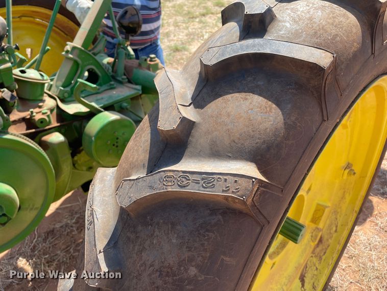 image for item DN5096 John Deere B  tractor