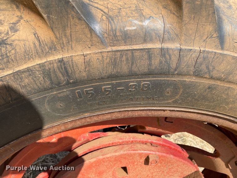 image for item DN5097 Farmall 400  tractor