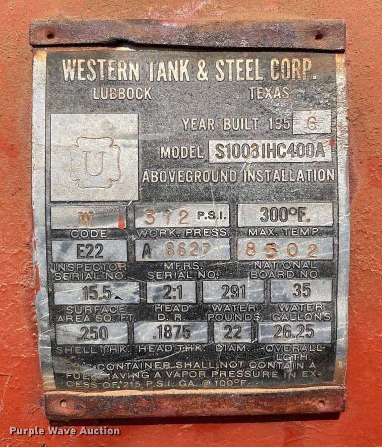 image for item DN5097 Farmall 400  tractor