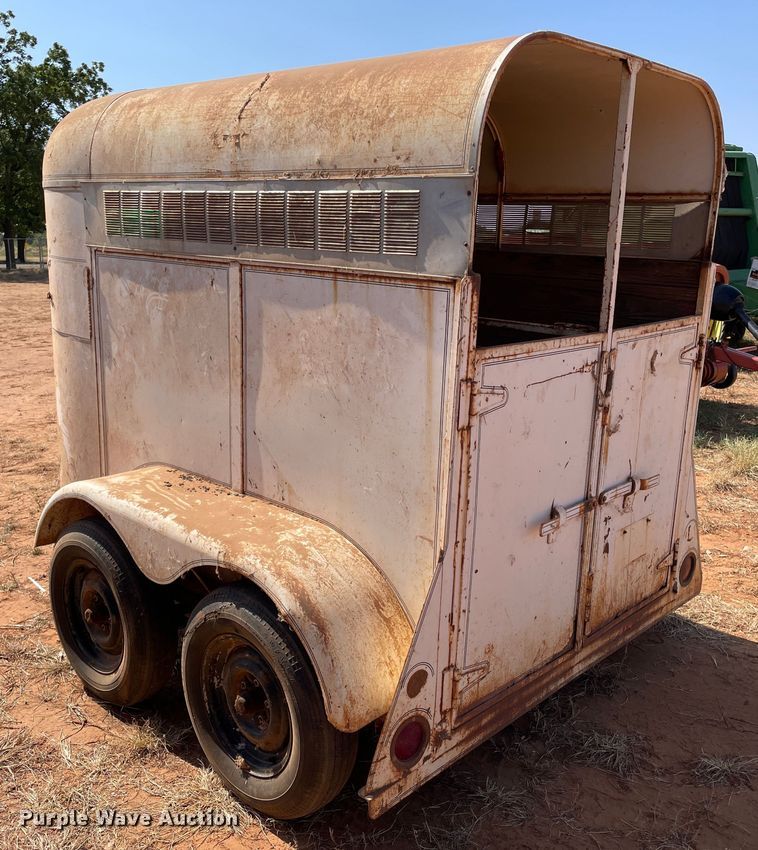 image for item DN5098 1970 Linville  livestock trailer
