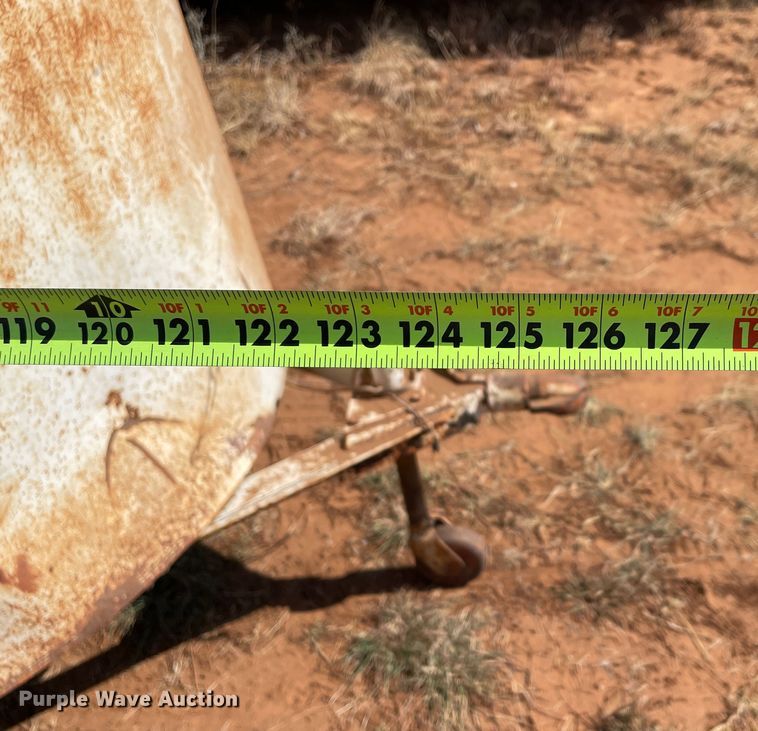 image for item DN5098 1970 Linville  livestock trailer