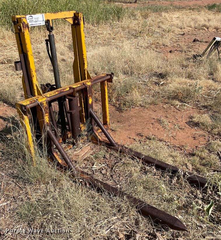 image for item DN5099 46"L bale spear