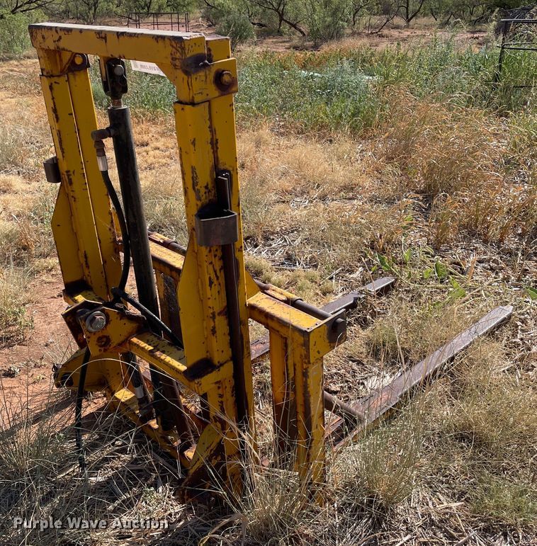 image for item DN5099 46"L bale spear