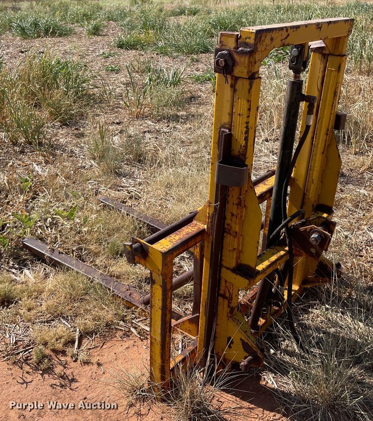 image for item DN5099 46"L bale spear