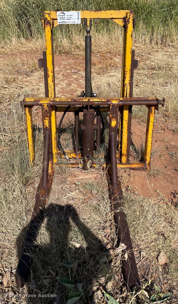 image for item DN5099 46"L bale spear