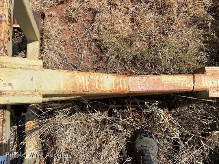 image for item DN5100 K&M Hay King 30-8  bale spear