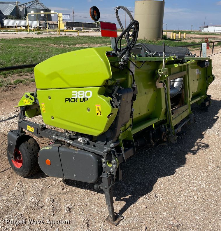 image for item DN5125 2018 Claas 380  pickup head