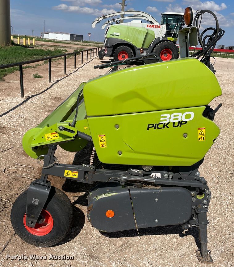 image for item DN5125 2018 Claas 380  pickup head