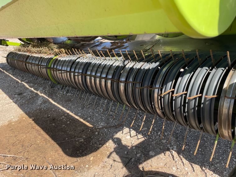 image for item DN5125 2018 Claas 380  pickup head