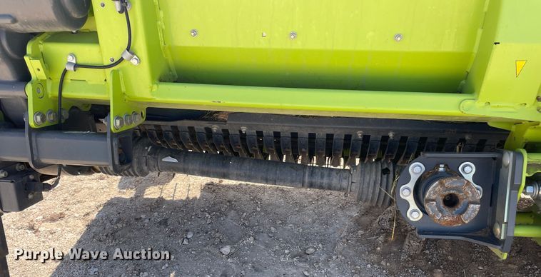 image for item DN5126 2018 Claas 380  pickup head
