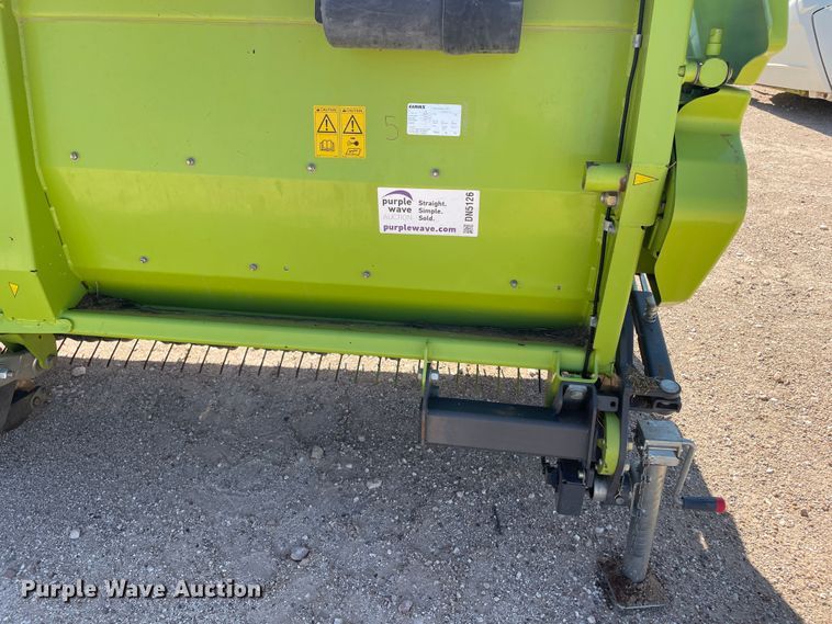 image for item DN5126 2018 Claas 380  pickup head