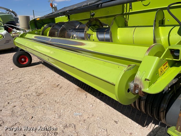 image for item DN5126 2018 Claas 380  pickup head