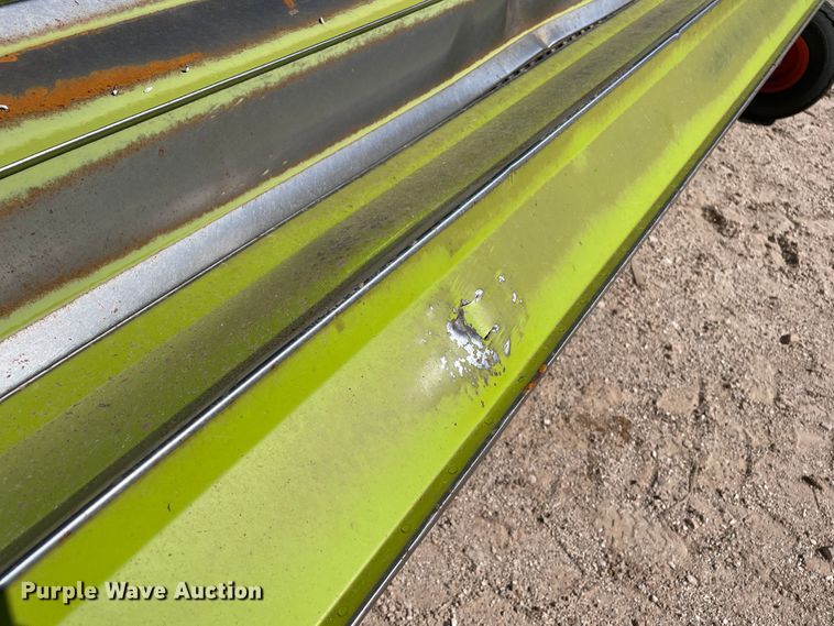 image for item DN5126 2018 Claas 380  pickup head