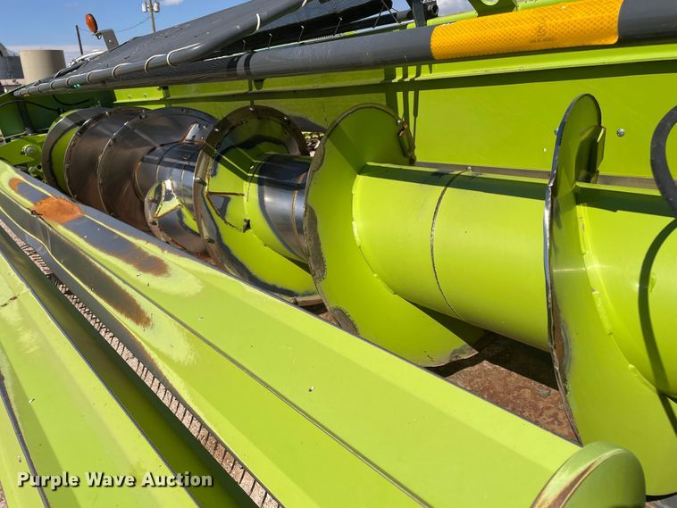 image for item DN5126 2018 Claas 380  pickup head