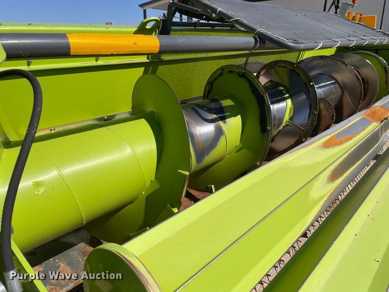 image for item DN5126 2018 Claas 380  pickup head