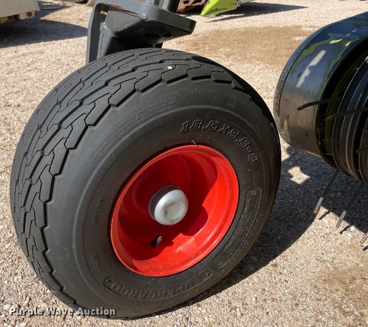 image for item DN5126 2018 Claas 380  pickup head