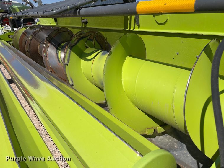 image for item DN5127 2018 Claas 380  pickup head