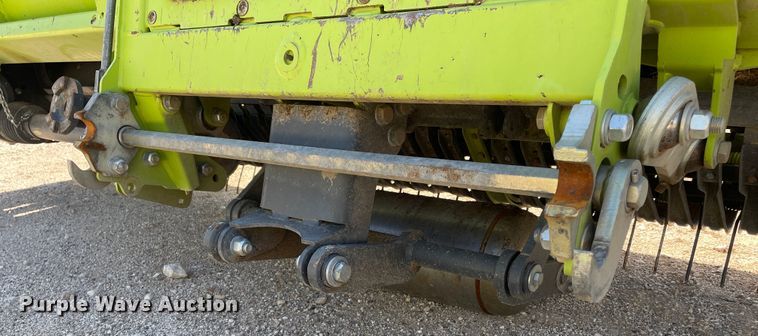 image for item DN5127 2018 Claas 380  pickup head