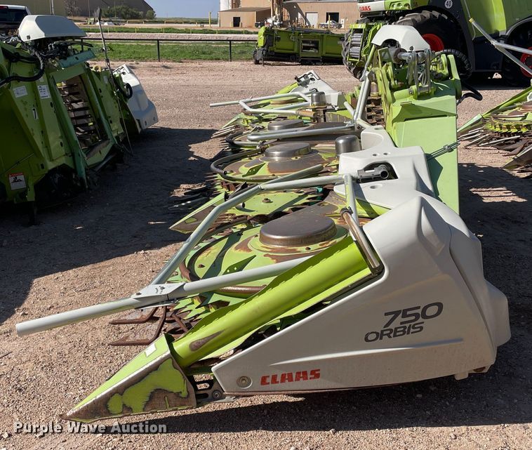 image for item DN5133 2015 Claas Orbis 750  rotary forage head