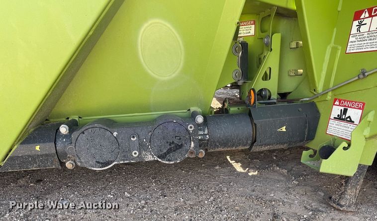 image for item DN5133 2015 Claas Orbis 750  rotary forage head