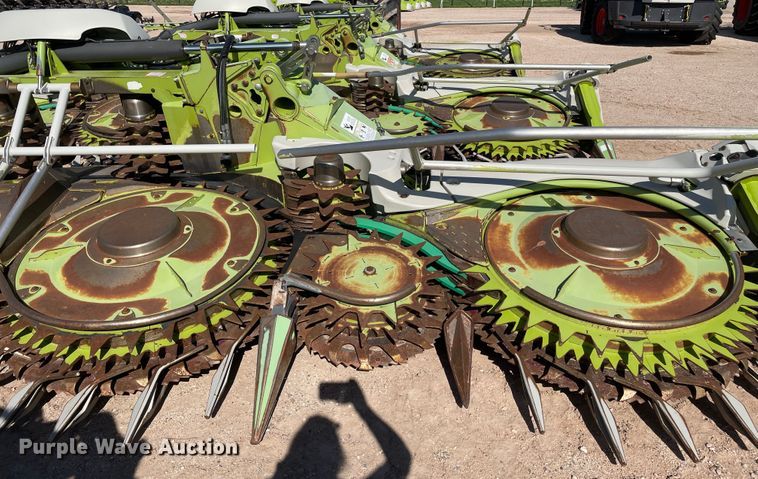 image for item DN5135 2015 Claas Orbis 750  rotary forage head