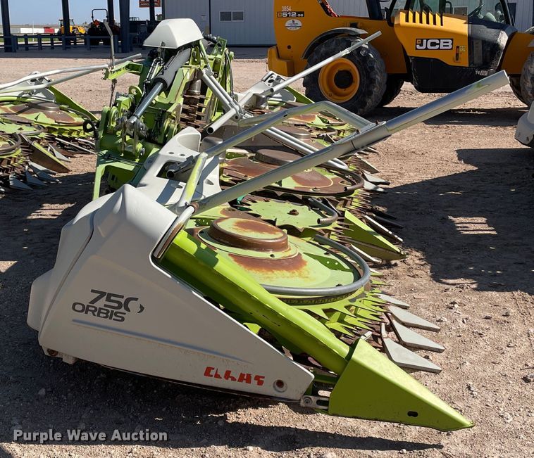 image for item DN5135 2015 Claas Orbis 750  rotary forage head