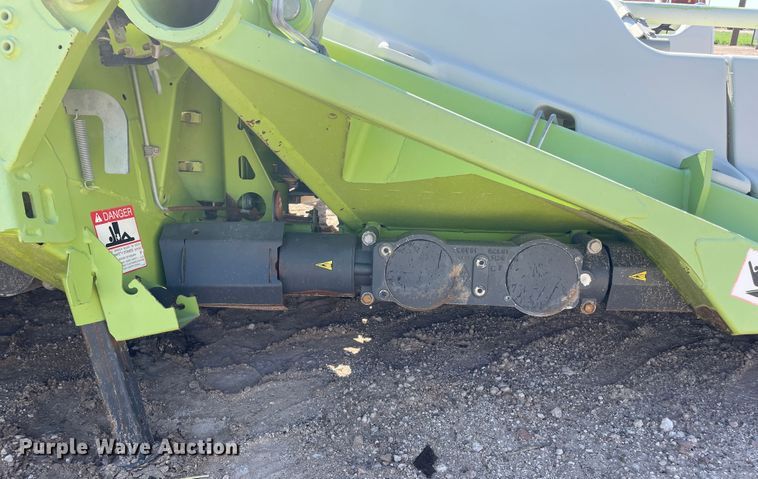 image for item DN5136 2015 Claas Orbis 750  rotary forage head