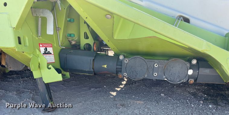 image for item DN5137 2015 Claas Orbis 750  rotary forage head