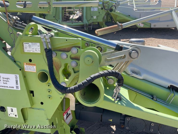 image for item DN5137 2015 Claas Orbis 750  rotary forage head