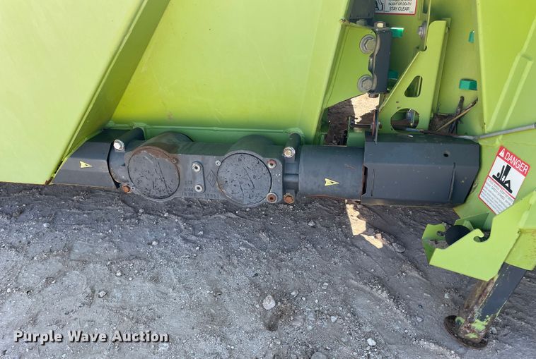 image for item DN5137 2015 Claas Orbis 750  rotary forage head
