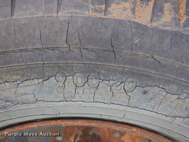 image for item DP4745 Gehl MX135  feed grinder/mixer