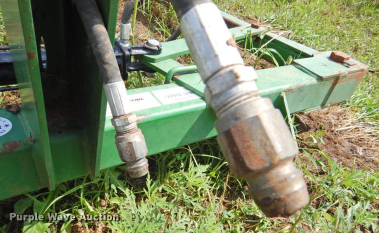 image for item DP4749 Tri-L 300C  bale unroller