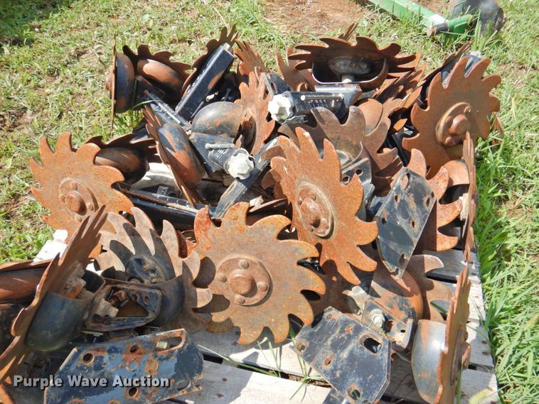 image for item DP4750 (15) Yetter row cleaners