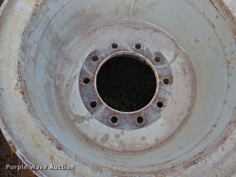 image for item DP4752 Flotation tires and wheel