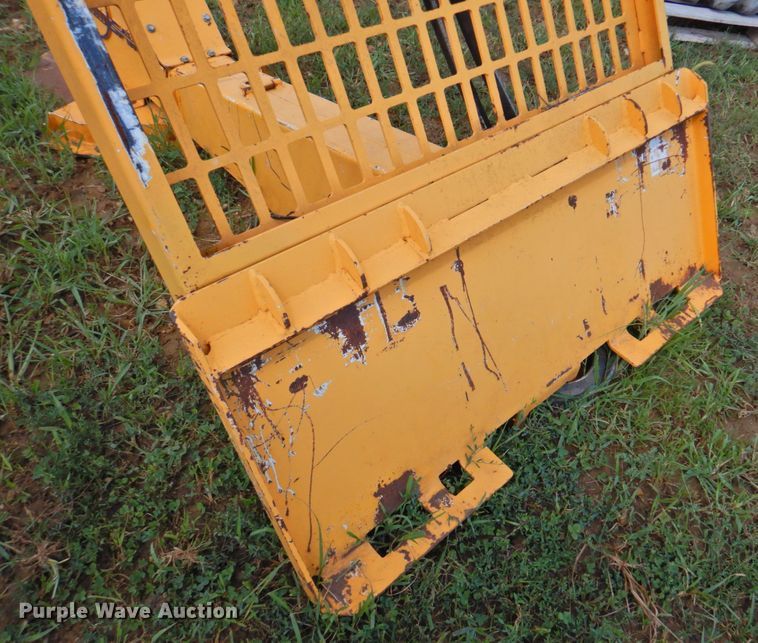 image for item DP4753 Houle  skid steer tree saw