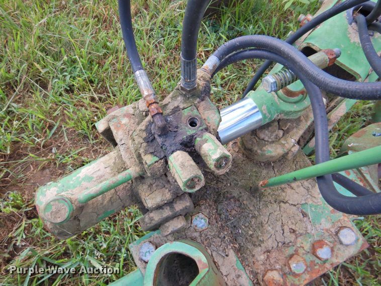 image for item DP4758 John Deere 2600  five bottom plow