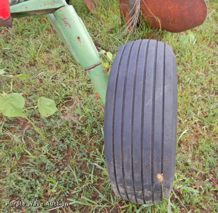 image for item DP4758 John Deere 2600  five bottom plow