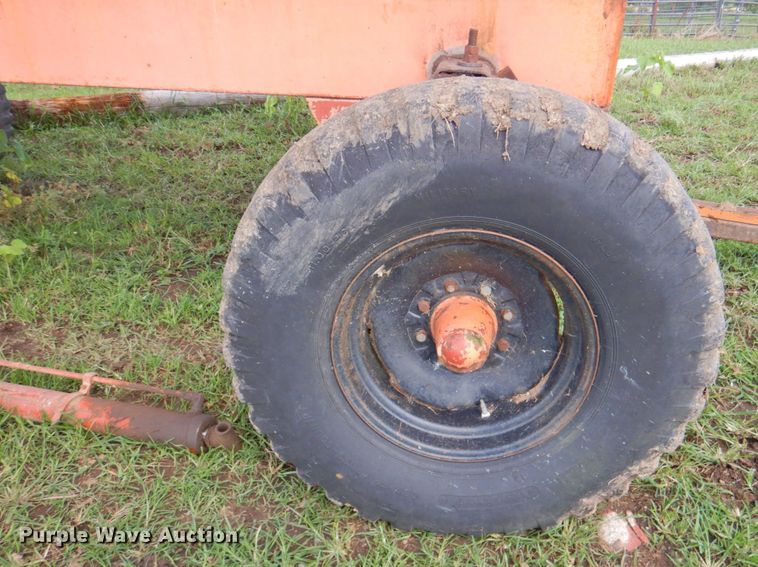 image for item DP4760 Richardton  silage dump wagon