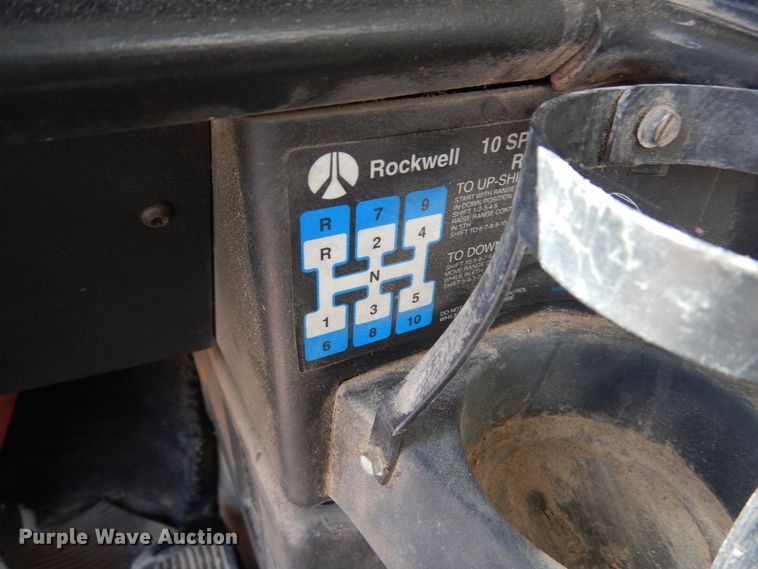 image for item DR1282 1999 Freightliner FLD  grain truck