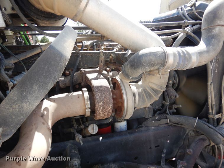 image for item DR1282 1999 Freightliner FLD  grain truck