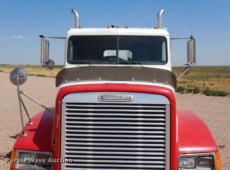 image for item DR1282 1999 Freightliner FLD  grain truck