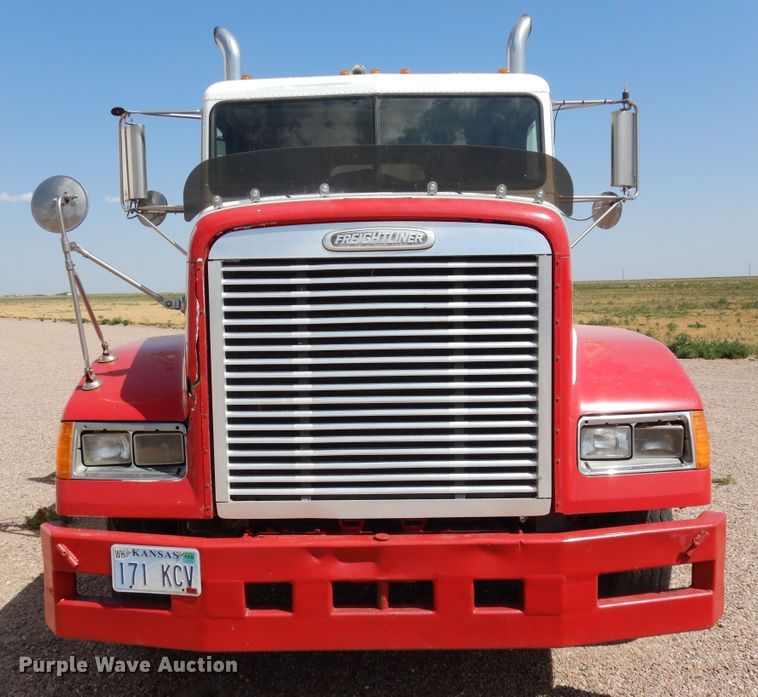 image for item DR1282 1999 Freightliner FLD  grain truck