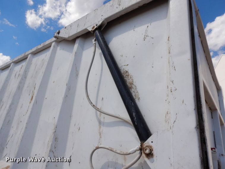 image for item DR1282 1999 Freightliner FLD  grain truck