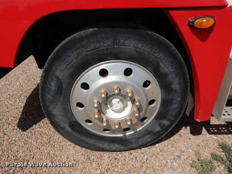 image for item DR1282 1999 Freightliner FLD  grain truck