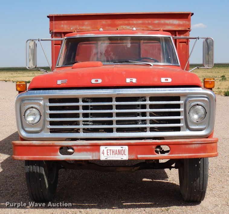 image for item DR1287 1975 Ford F750  grain truck